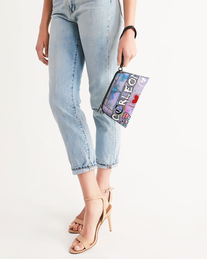 C RLEON (14) Wristlet