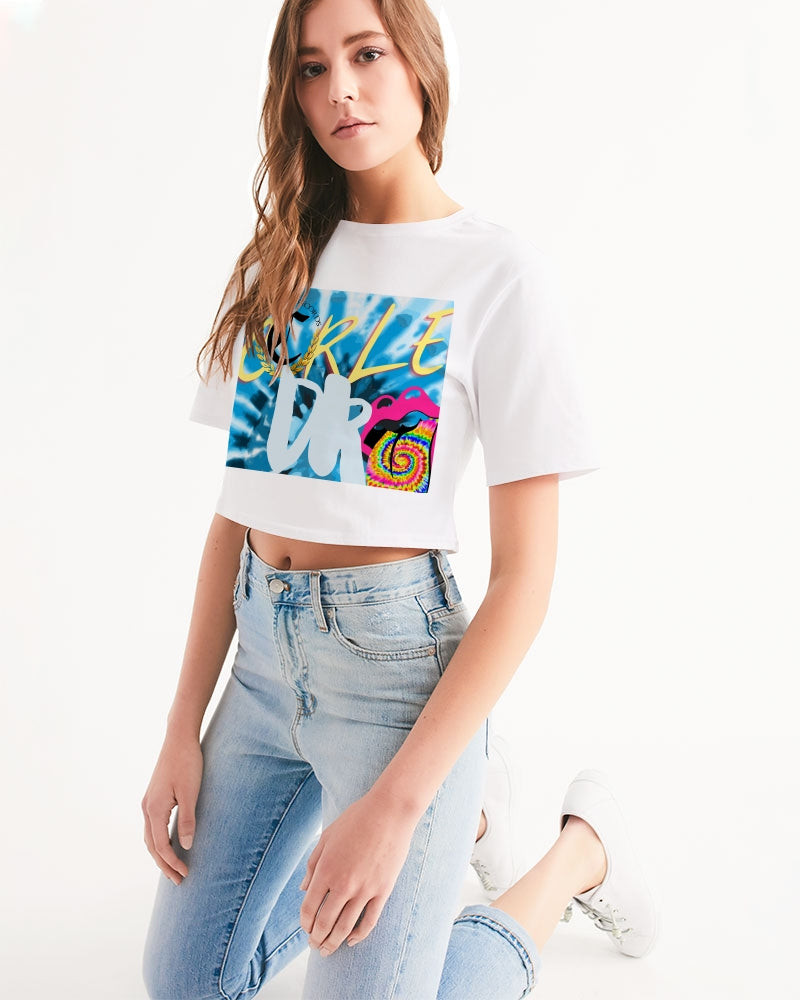 C RLEON (15) Women's Cropped Tee