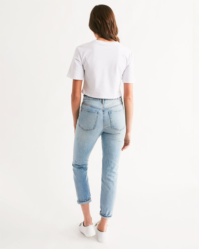 C RLEON (15) Women's Cropped Tee